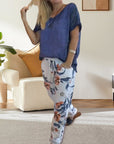 Alura - Casual Blouse and Trousers with Floral Pattern
