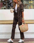 Arila - Conjunto de Chaqueta y Pantalón con Estampado de Leopardo