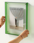ClearView – Transparent Photo Frame