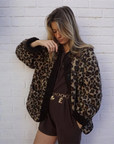 Dyosa - Stylish jacket with leopard print for women