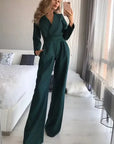 Elegant jumpsuit with long sleeves