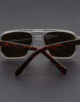 Kieran – Sunglasses with Two-Tone Frame and Square Shape
