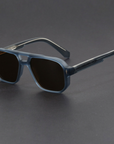 Kieran – Sunglasses with Two-Tone Frame and Square Shape