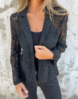 Naemi – Elegant Lace Blazer
