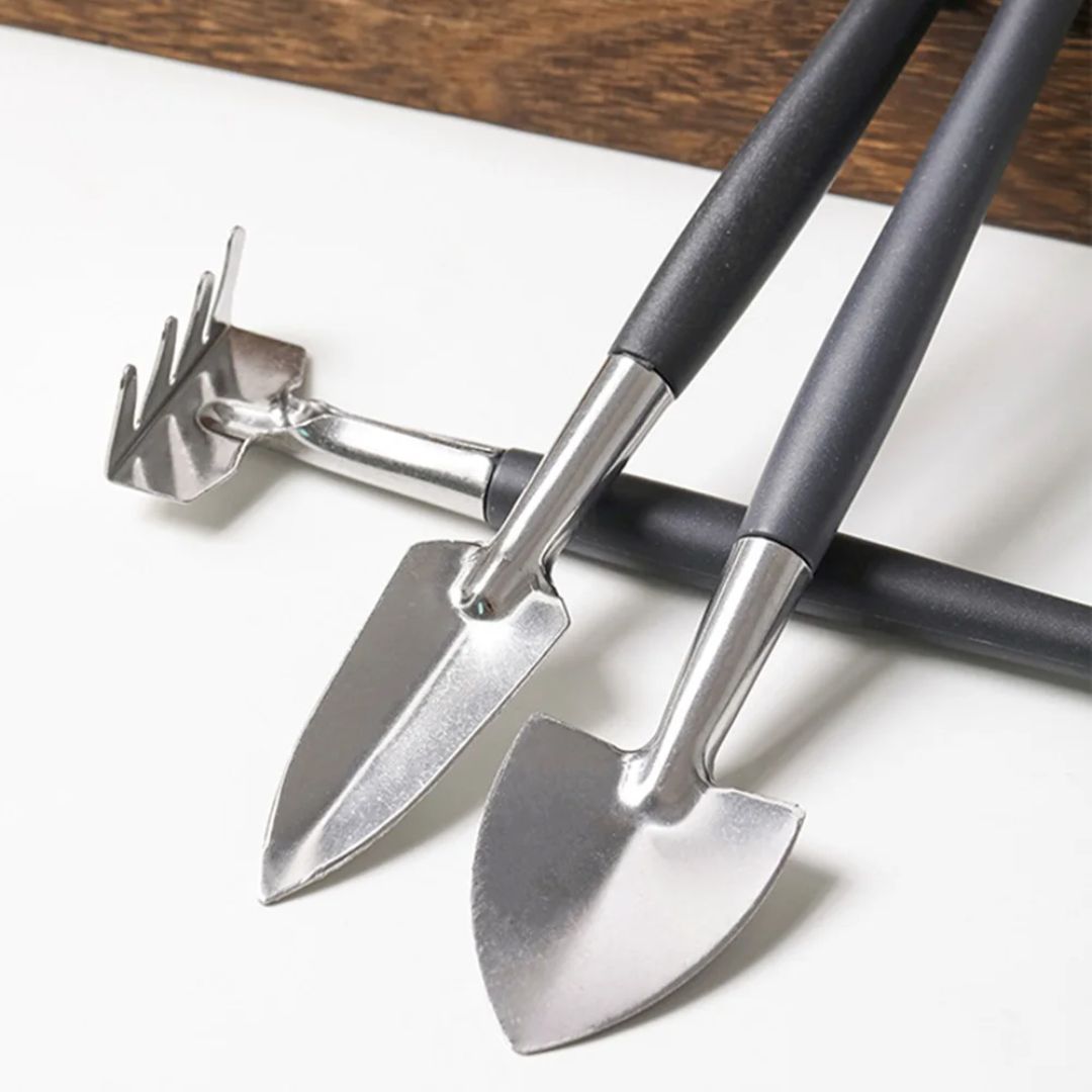 13-Piece Garden Planting Kit | Compact and Durable