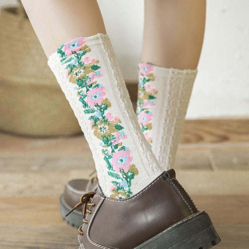 (5 Pairs) Vintage Socks with Floral Embroidery