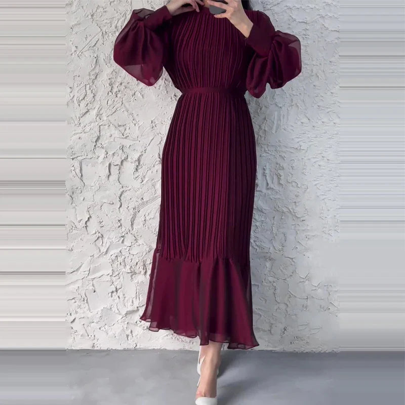 Alisa – Elegant and Timeless Pleated Dress