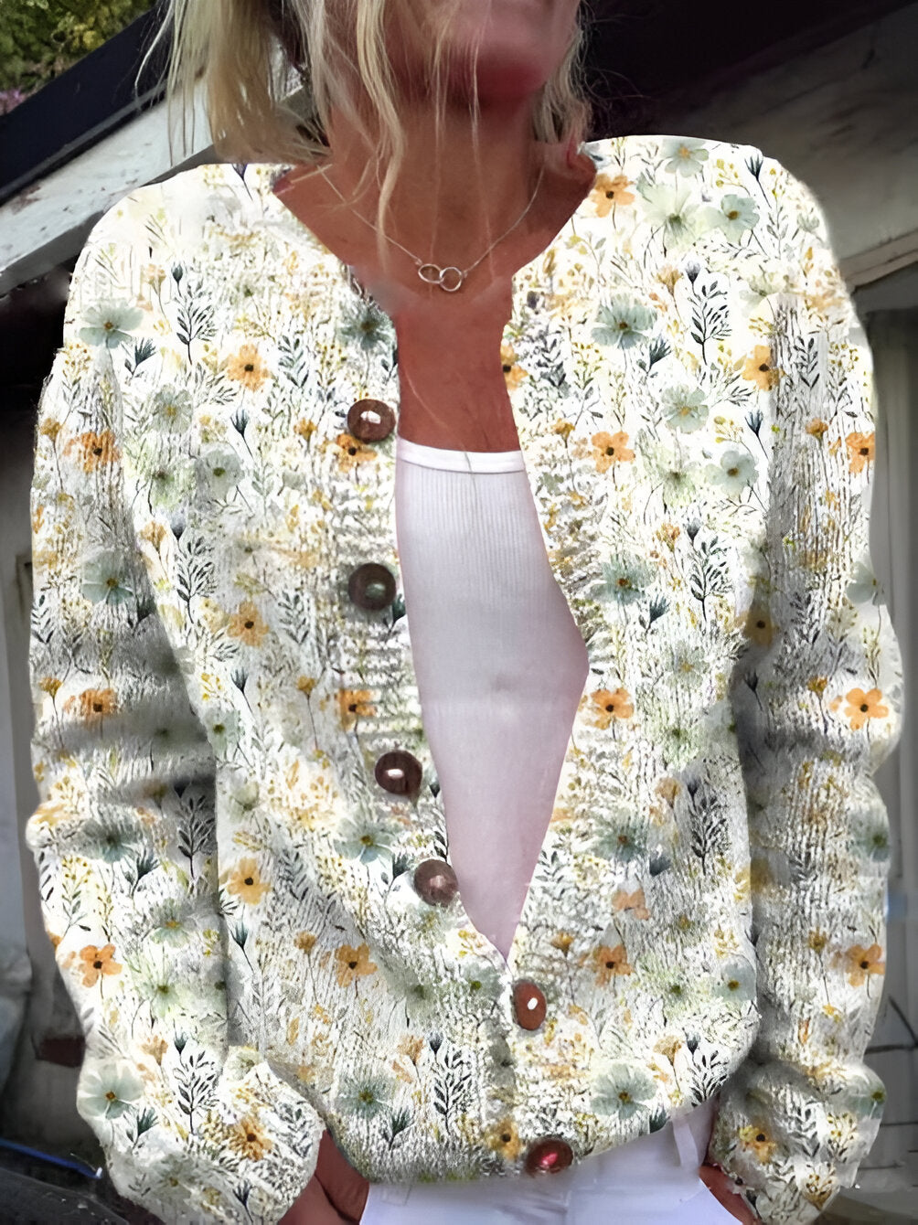 Alvimia - Fashionable Cardigan with Floral Pattern