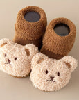 Anti-slip baby booties for newborn girls and boys with a cute bear design - Angelie