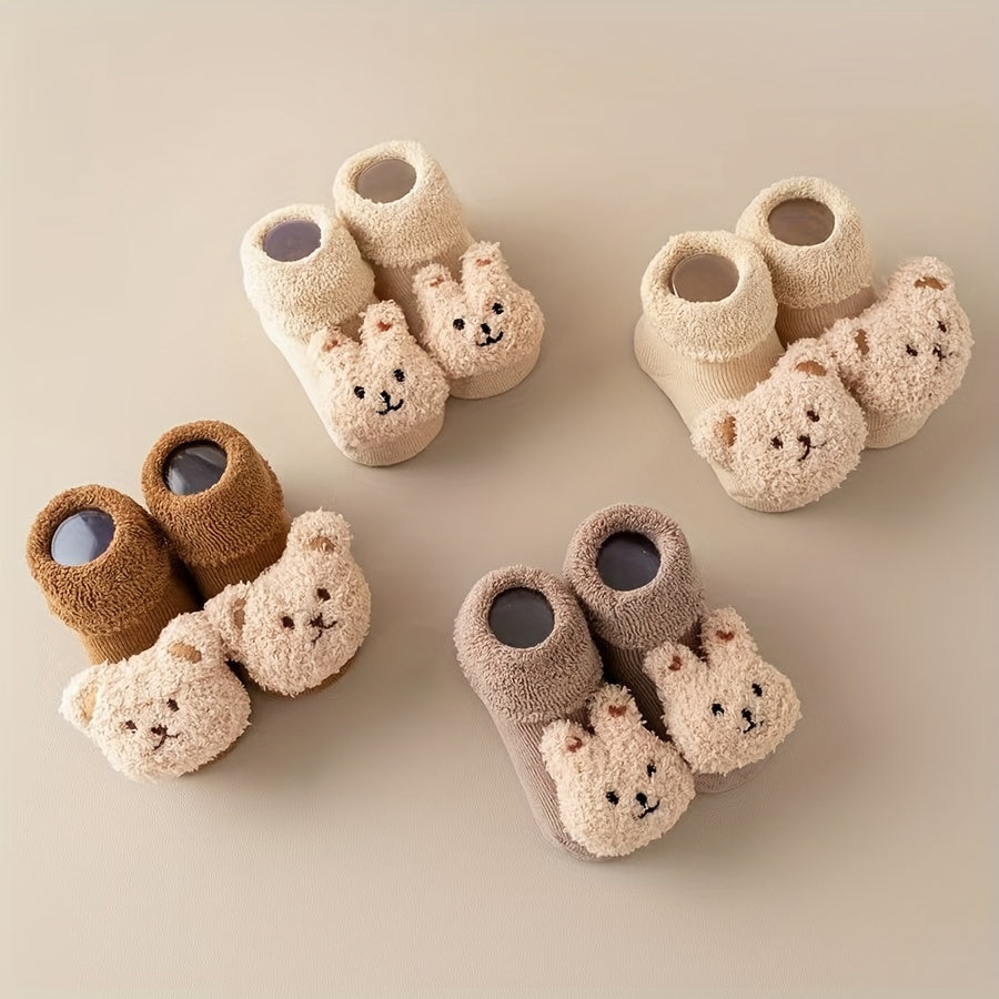 Anti-slip baby booties for newborn girls and boys with a cute bear design - Angelie