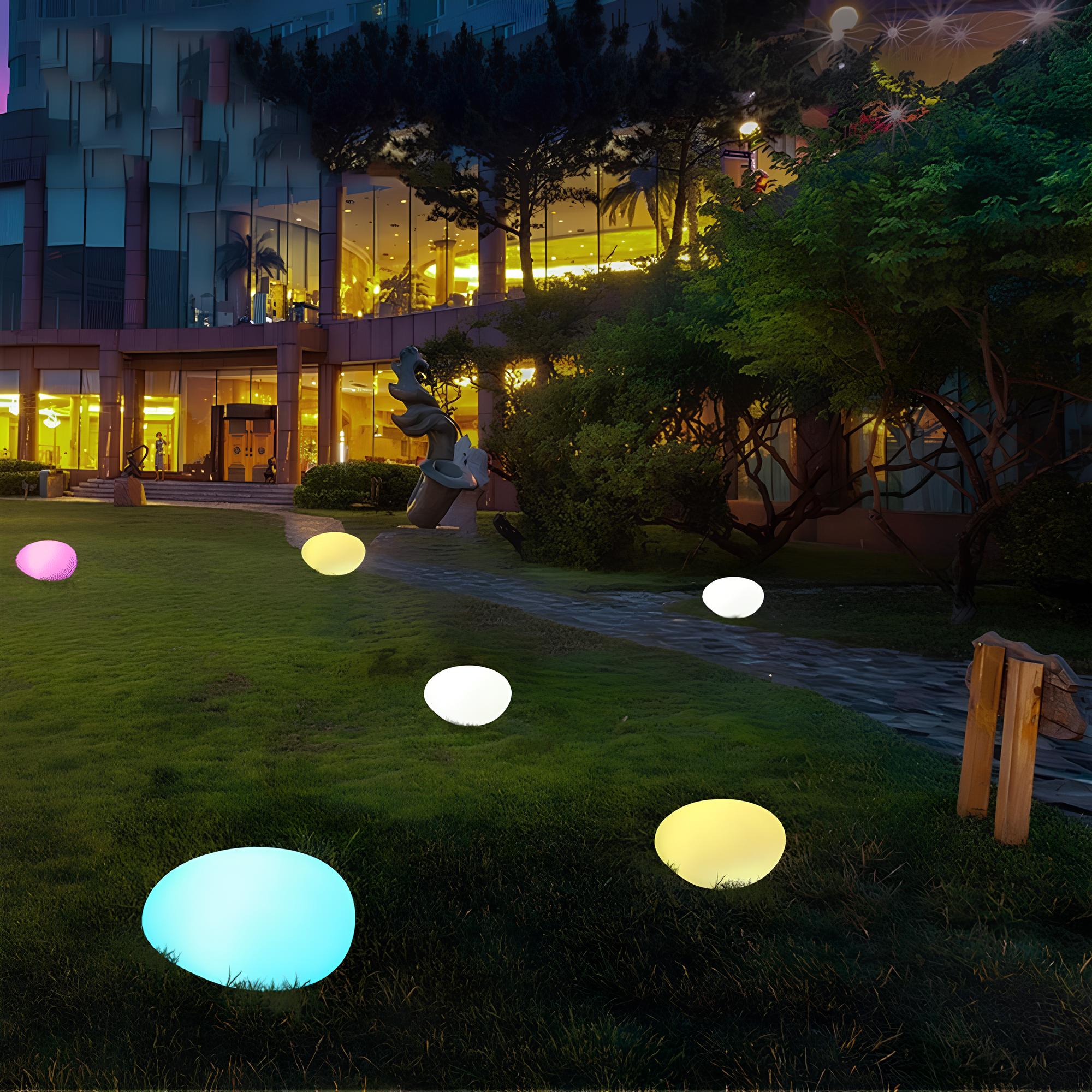 Atmospheric Wireless Garden Lamp - LumaStone