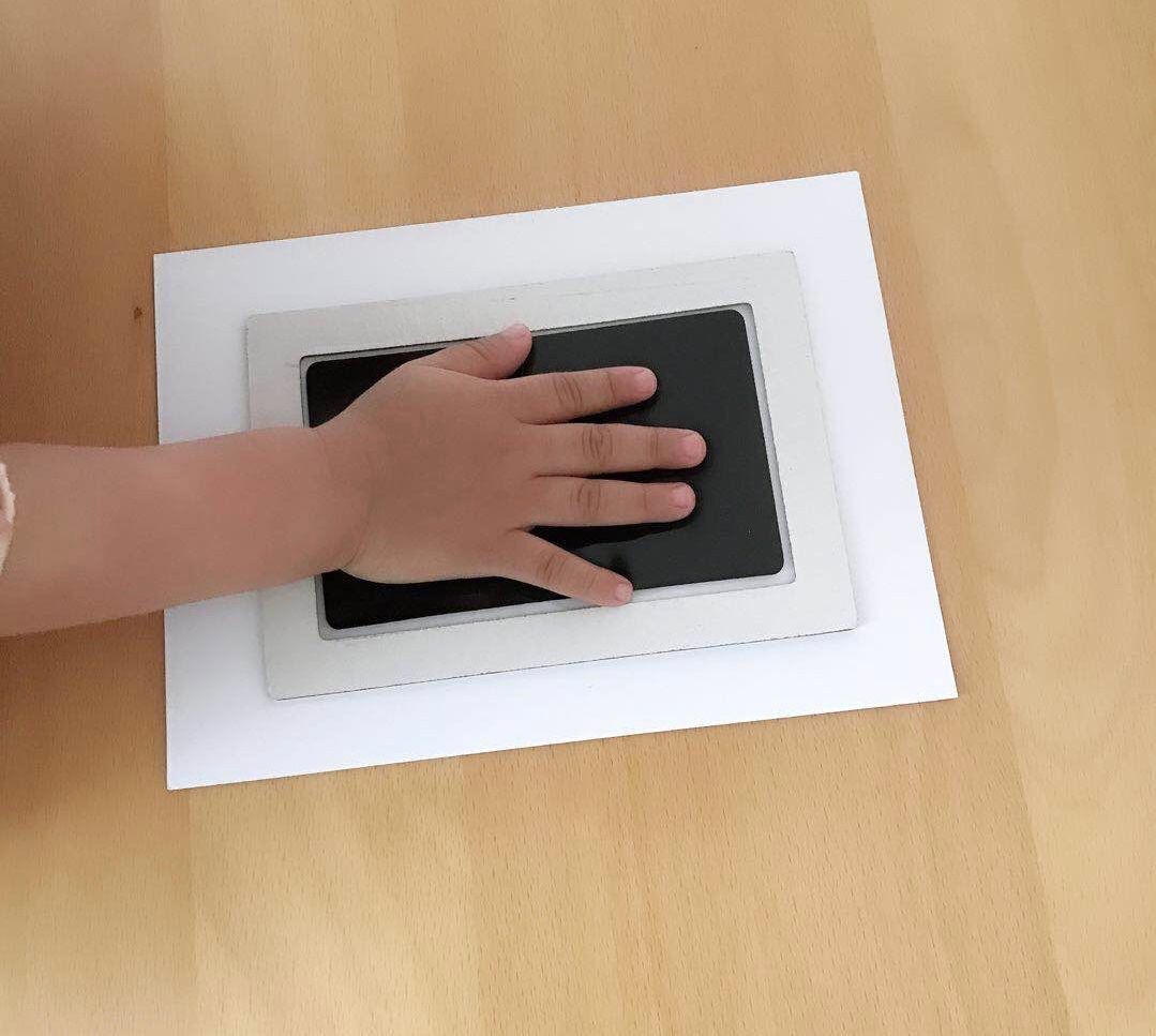 Baby Handprint Kit - A unique memory of a baby - Printable set