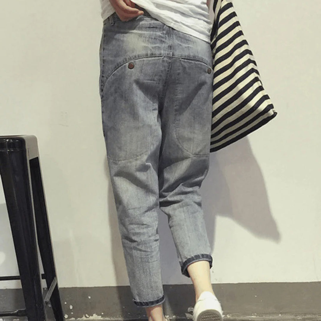 Baggy jeans for women - wide leg trousers for women