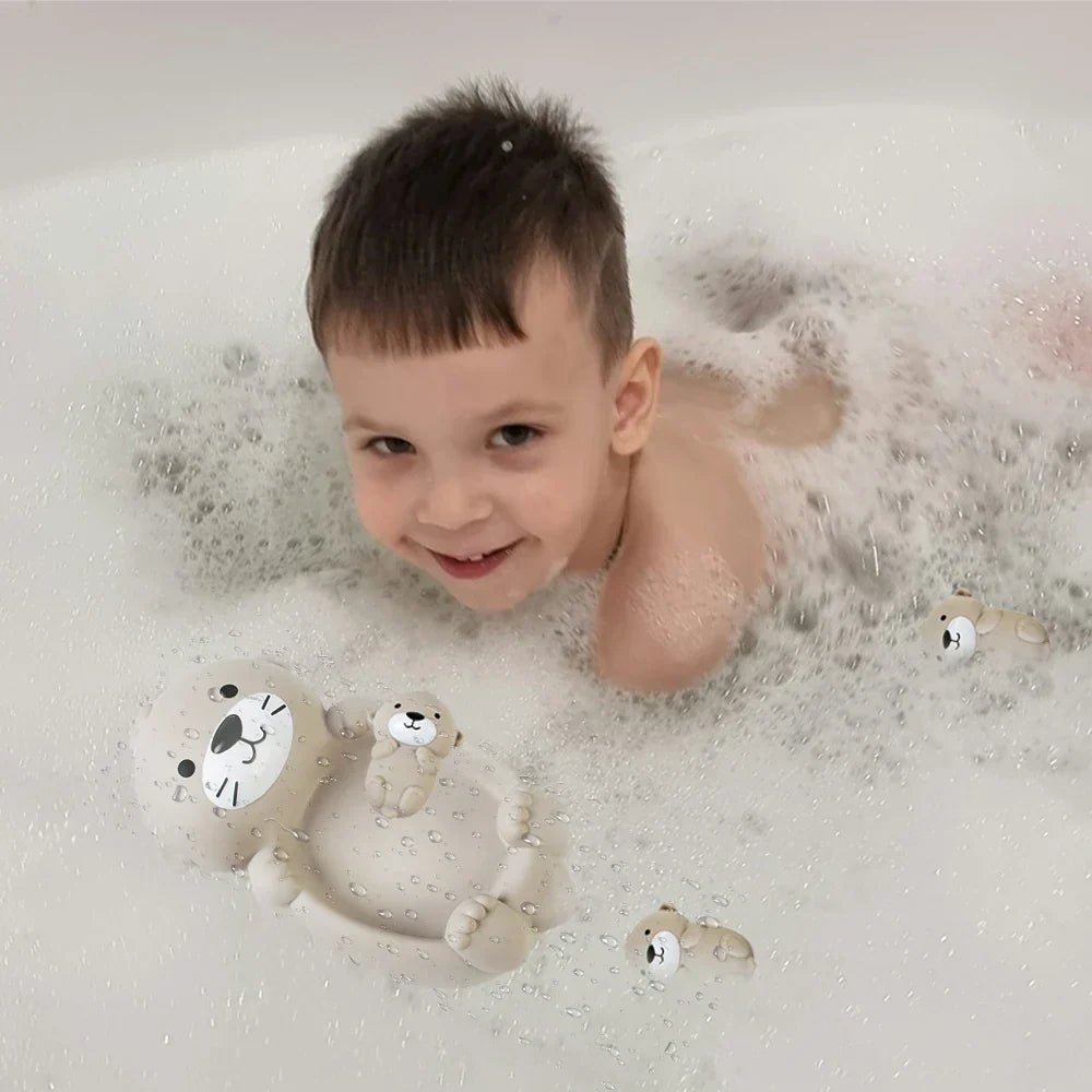 Bath Buddies - Otter family in Bath - Bath toys