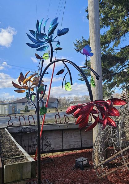 Beautiful Summer Multi-Coloured Flower Wind Spinner