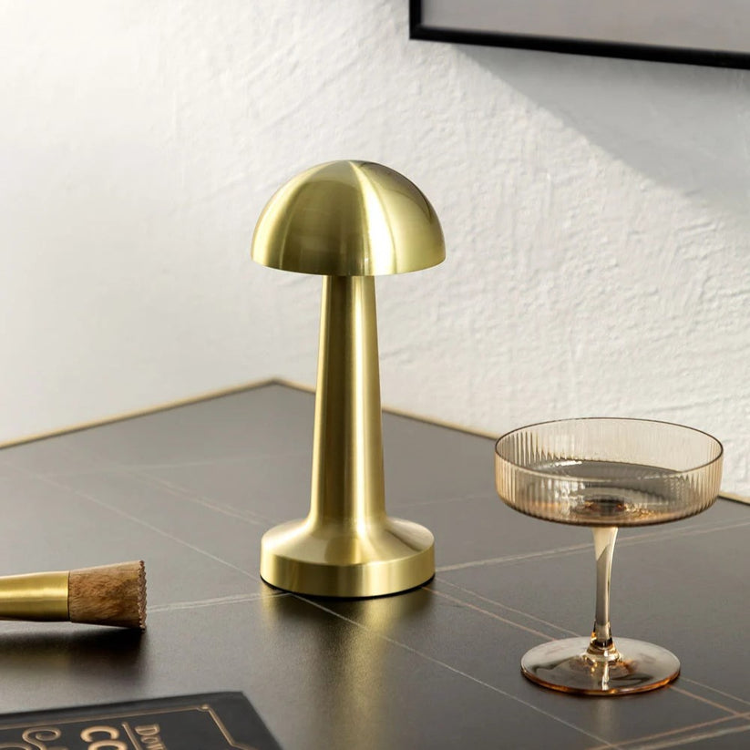 BrassGlow – Restaurant Bar Table Lamp