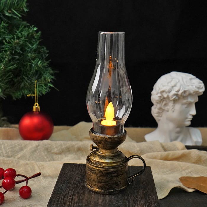 CandleLight – LED Vintage Oil Lamp Electronic Swing Candle