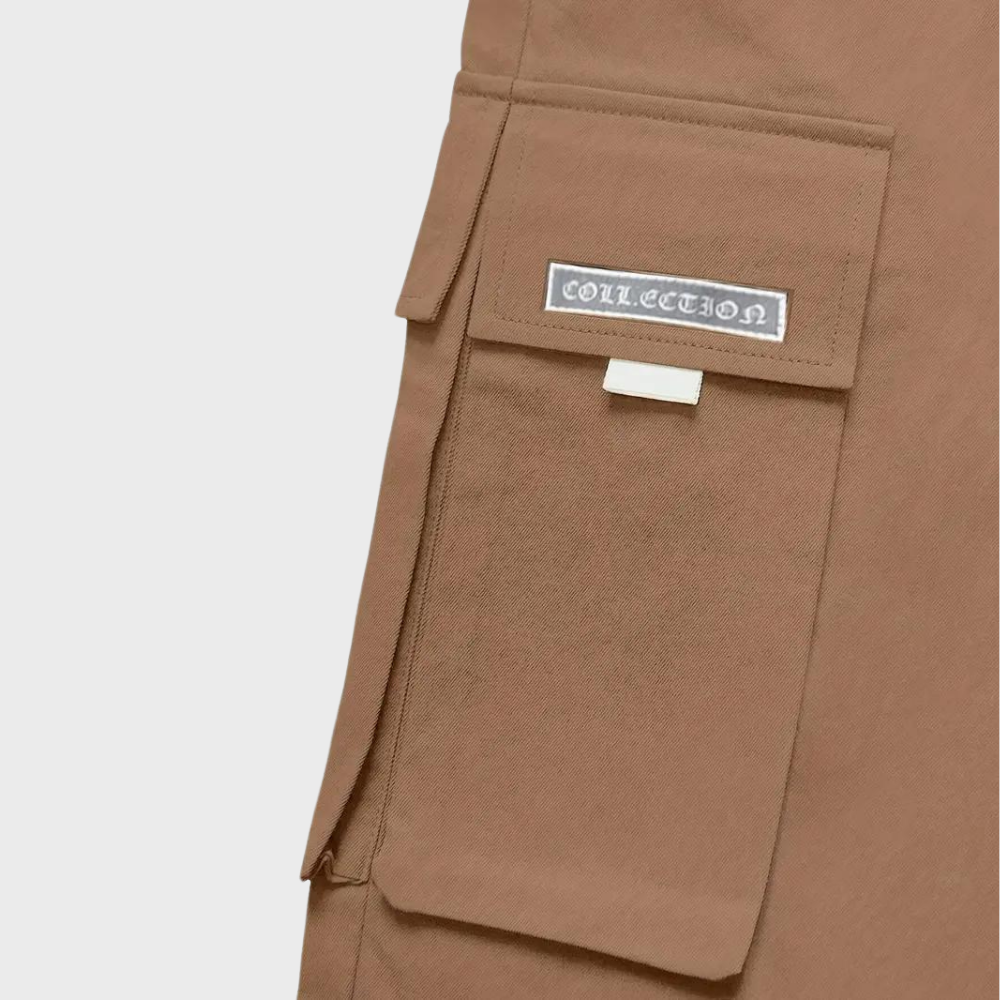 Cargo trousers for men - with multiple pockets and adjustable drawstring