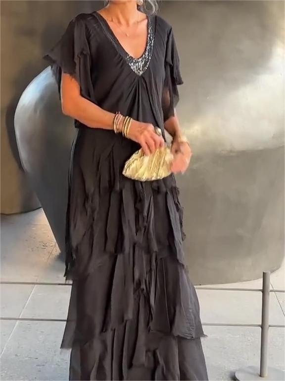 Carlijn - Elegant Maxi Dress with V-Neck