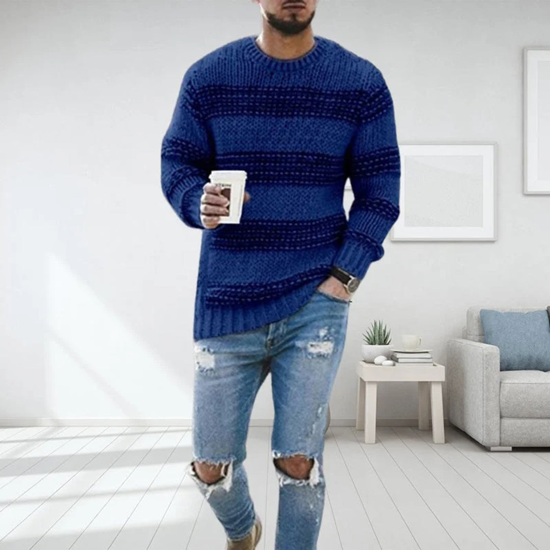Casual jumper with round neck for men - perfect for spring