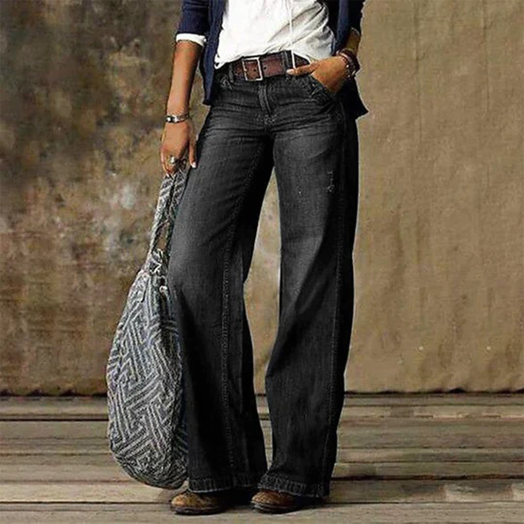 Classic High-Waist Jeans with Wide Legs - Karla