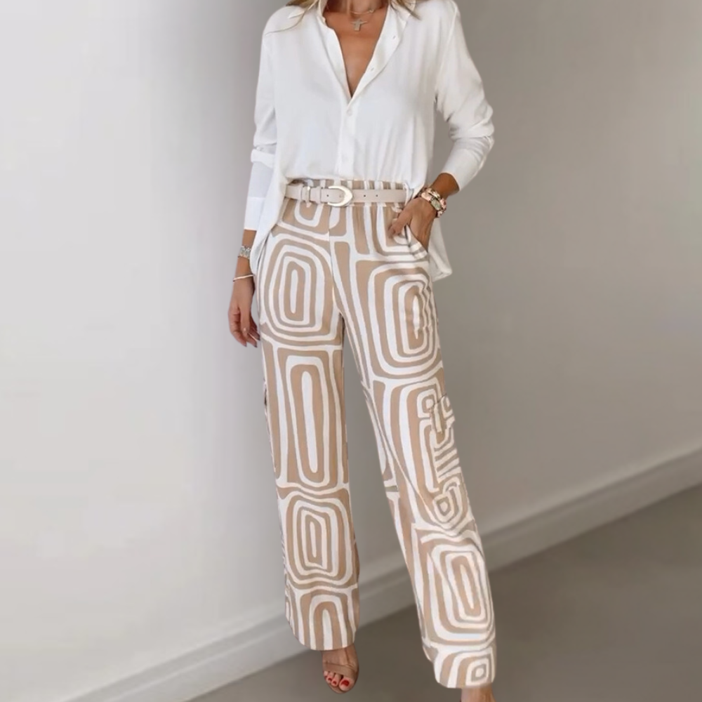 Clio – Stylish 2-Piece Women's Outfit with White Blouse and Geometric Trousers