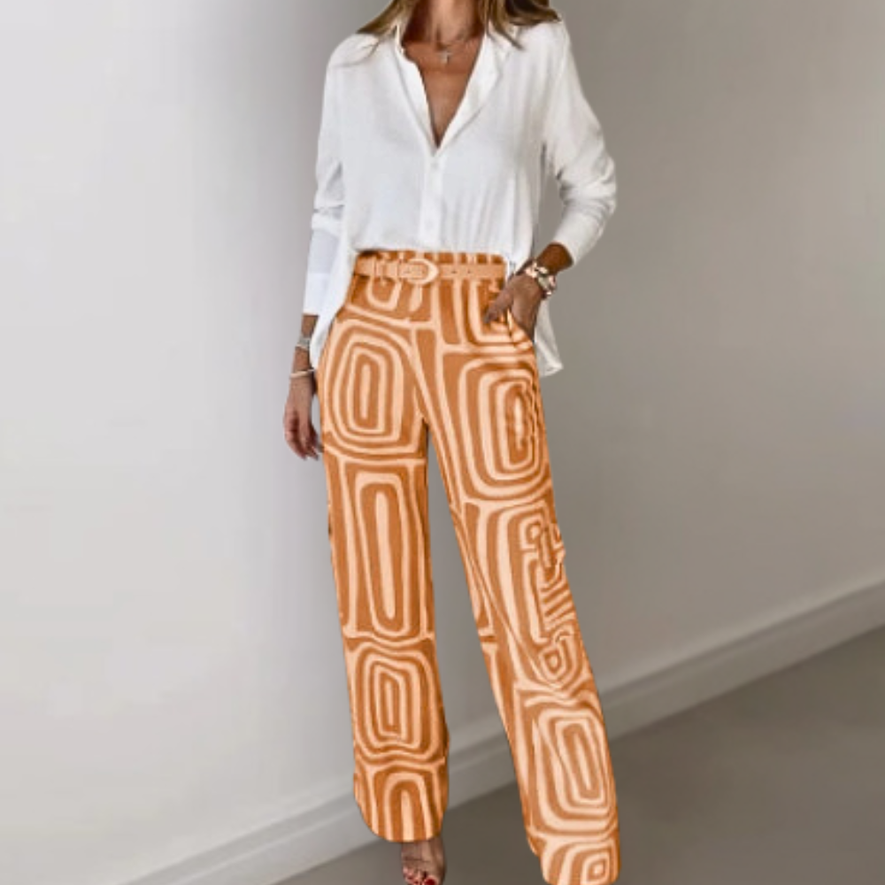 Clio – Stylish 2-Piece Women's Outfit with White Blouse and Geometric Trousers