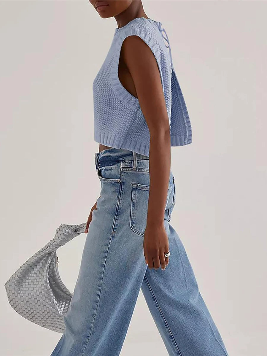 Combhasaki – Y2K Knitted Sleeveless Cardigan with Open Back and Bow Detail