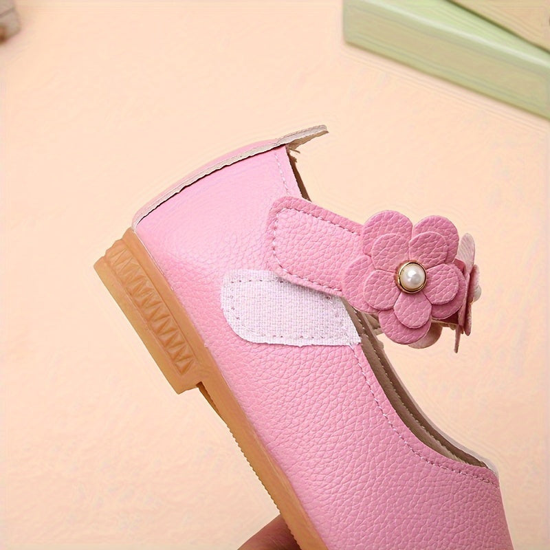 Comfortable lightweight non-slip shoes with soft flat sole - Zane