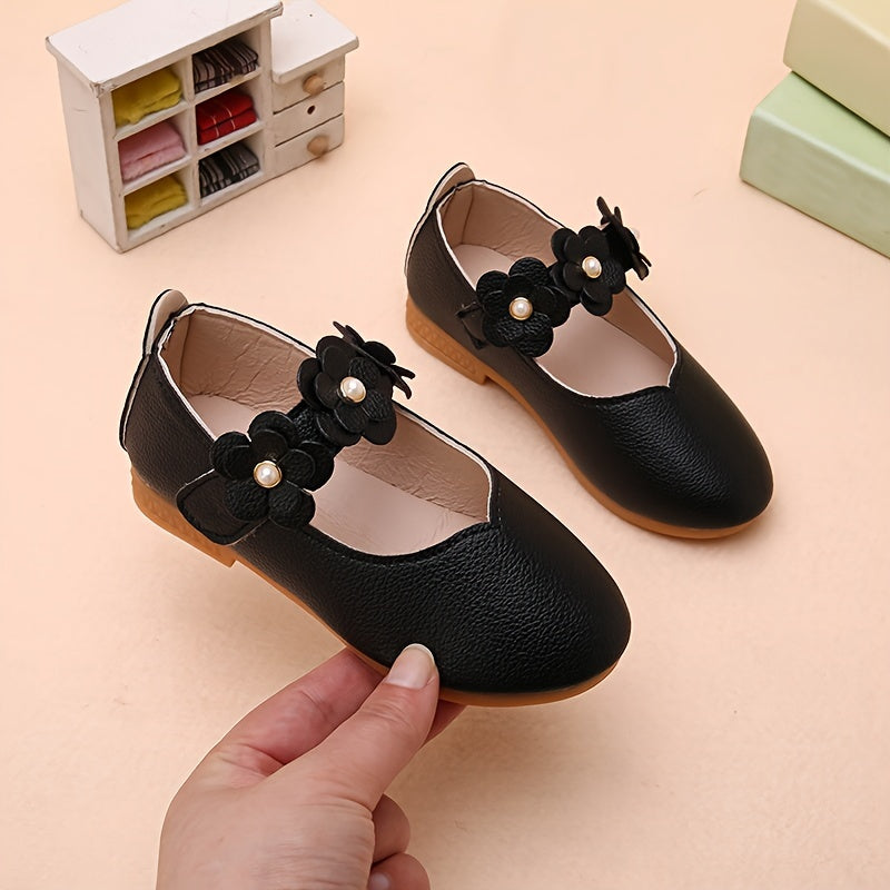 Comfortable lightweight non-slip shoes with soft flat sole - Zane