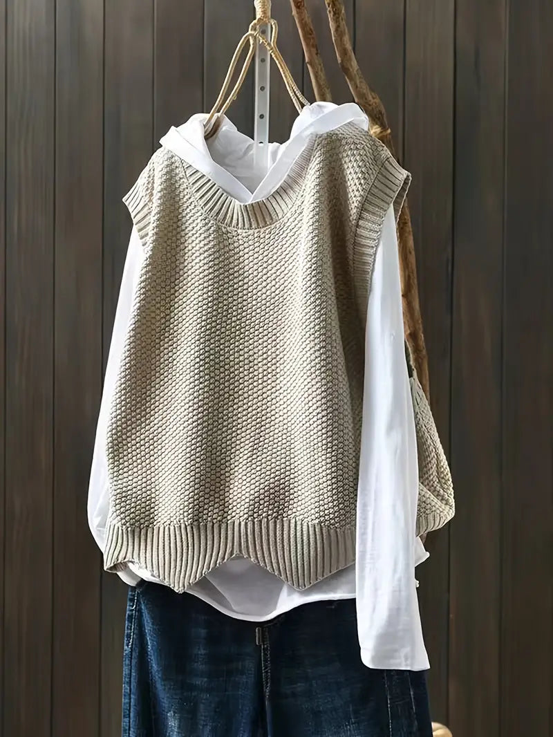 Conny – Trendy Knitted Waistcoat
