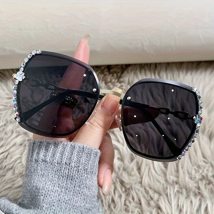 Dalis – Rimless Sunglasses with Sparkling Crystals