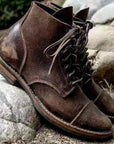 Darvin – Botas de Tornozelo em Pele