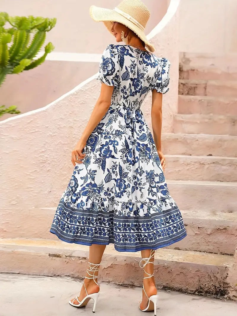 Dress with Floral Print and Round Neck - Sandra