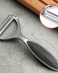 Easy-Strip Vegetable and Fruit Peeler