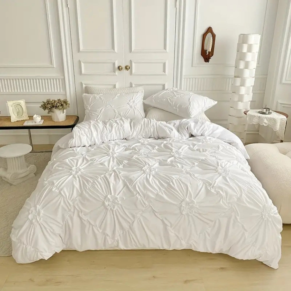 Elegant Luxury Duvet Cover with Flowers and Ruffles