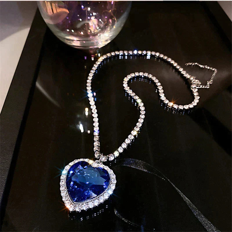 Elegant and Stylish Blue Heart Necklace in Crystal - Amanda