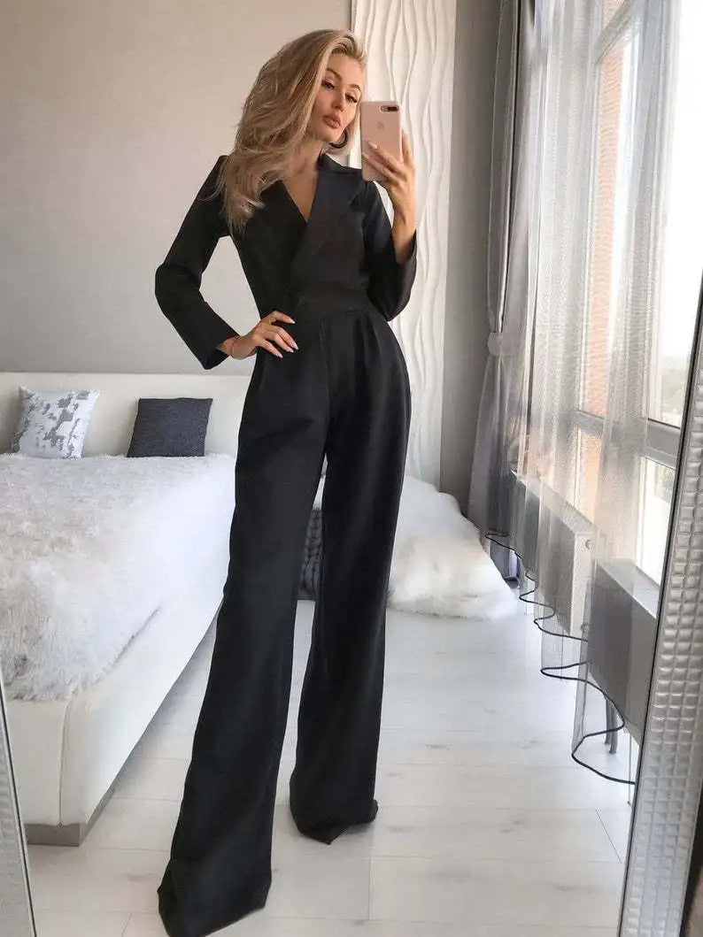Elegant jumpsuit with long sleeves