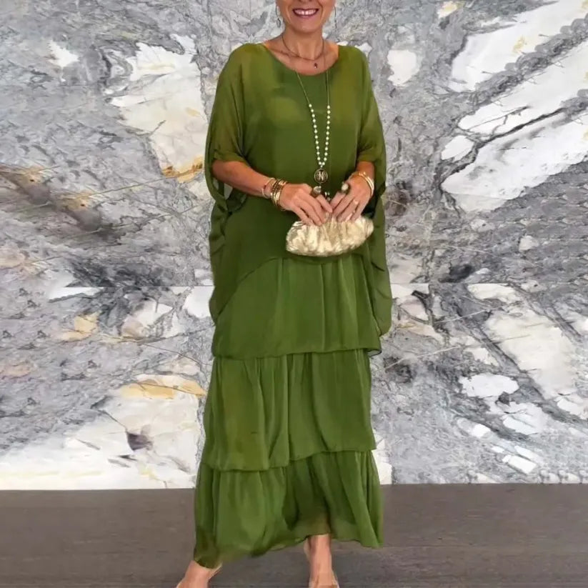 Felicie - Elegant, Loose Dress with Round Neckline and Batwing Sleeves