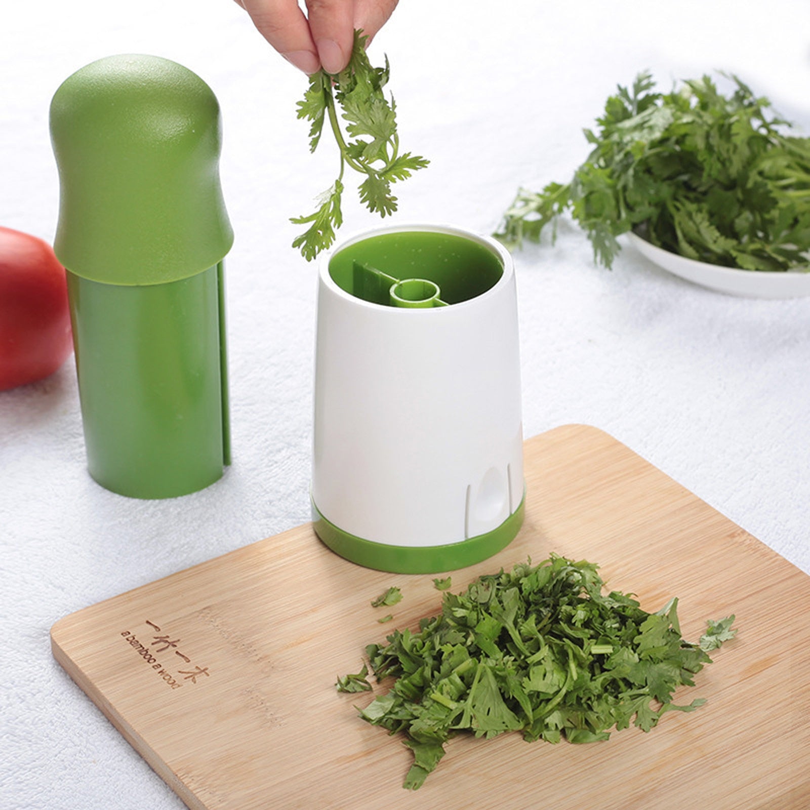 Herb Grinder | Achieve perfectly ground herbs and spices every time
