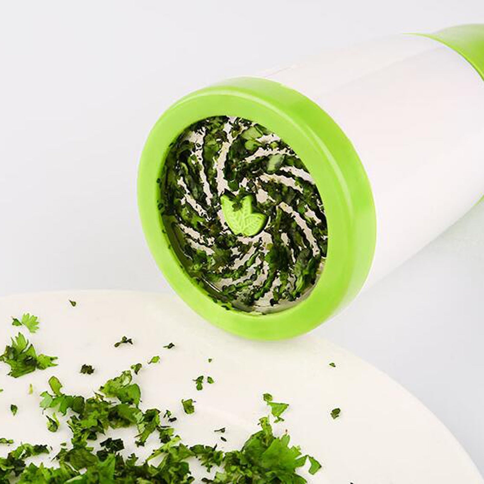 Herb Grinder | Achieve perfectly ground herbs and spices every time