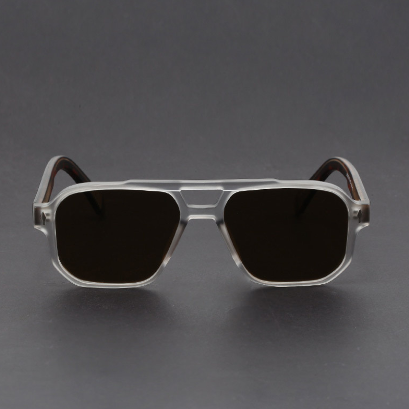 Kieran – Sunglasses with Two-Tone Frame and Square Shape