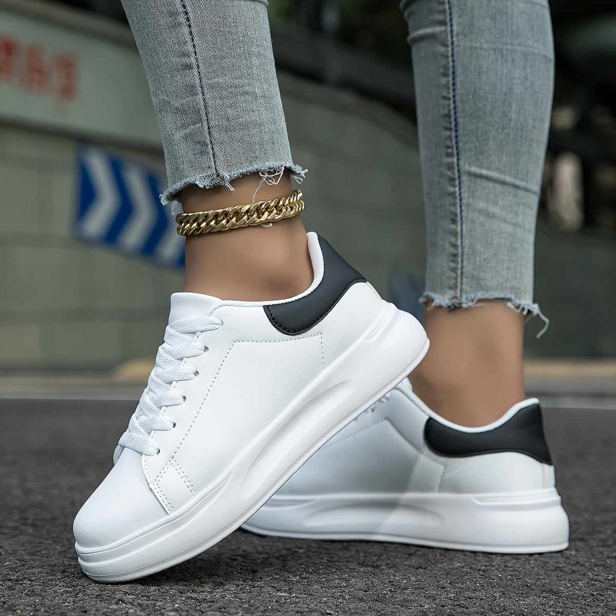 Ladies' Leather Sneakers White - Light and Comfortable