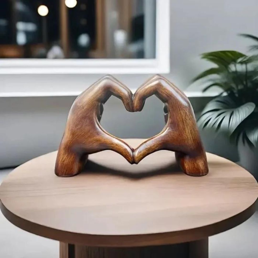 LoveSculpt – Modern Wooden Hands Heart Statue