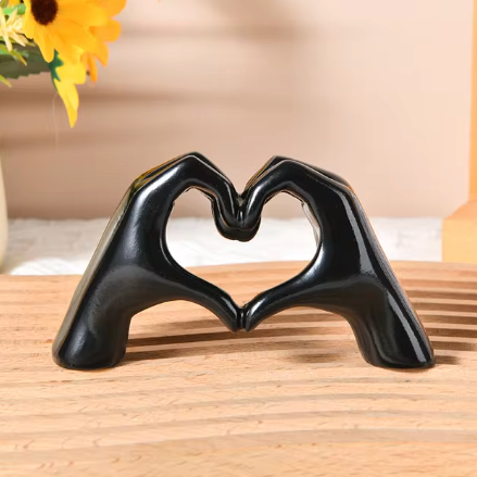 LoveSculpt – Modern Wooden Hands Heart Statue