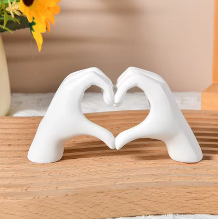 LoveSculpt – Modern Wooden Hands Heart Statue