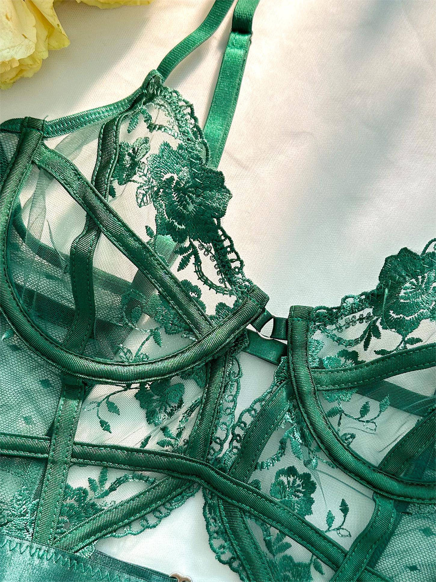 Melody - Green Lace Body Lingerie with Underwire