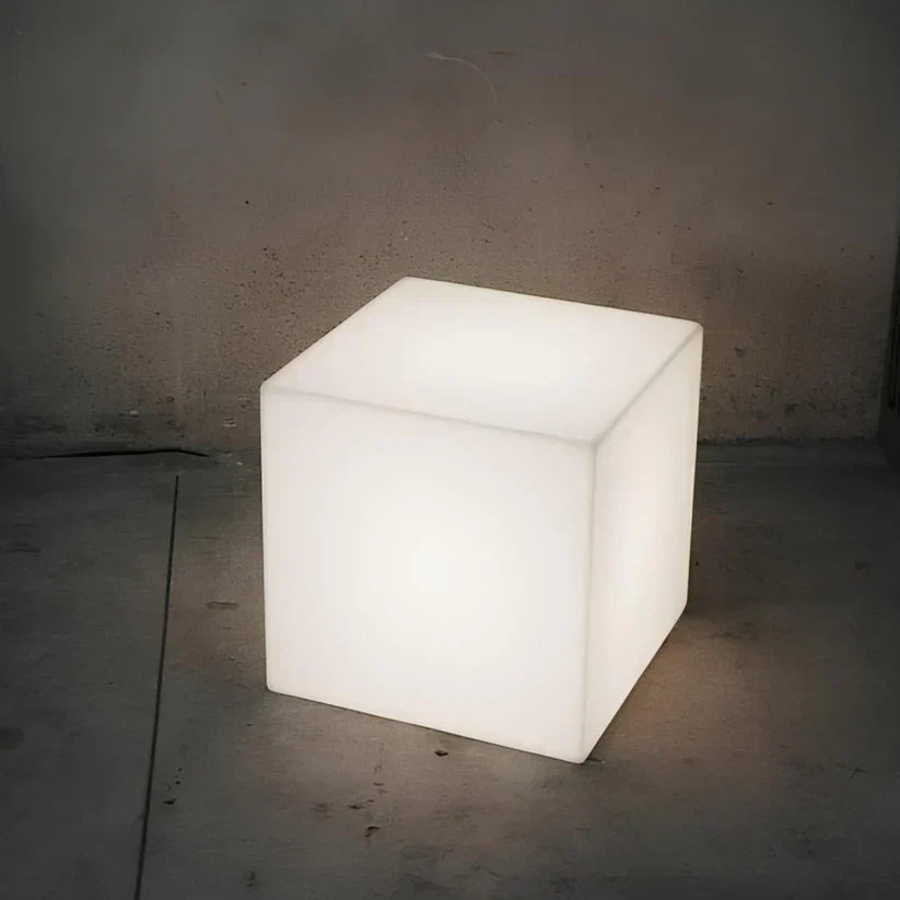 RadiantCube - Cubic Garden Light