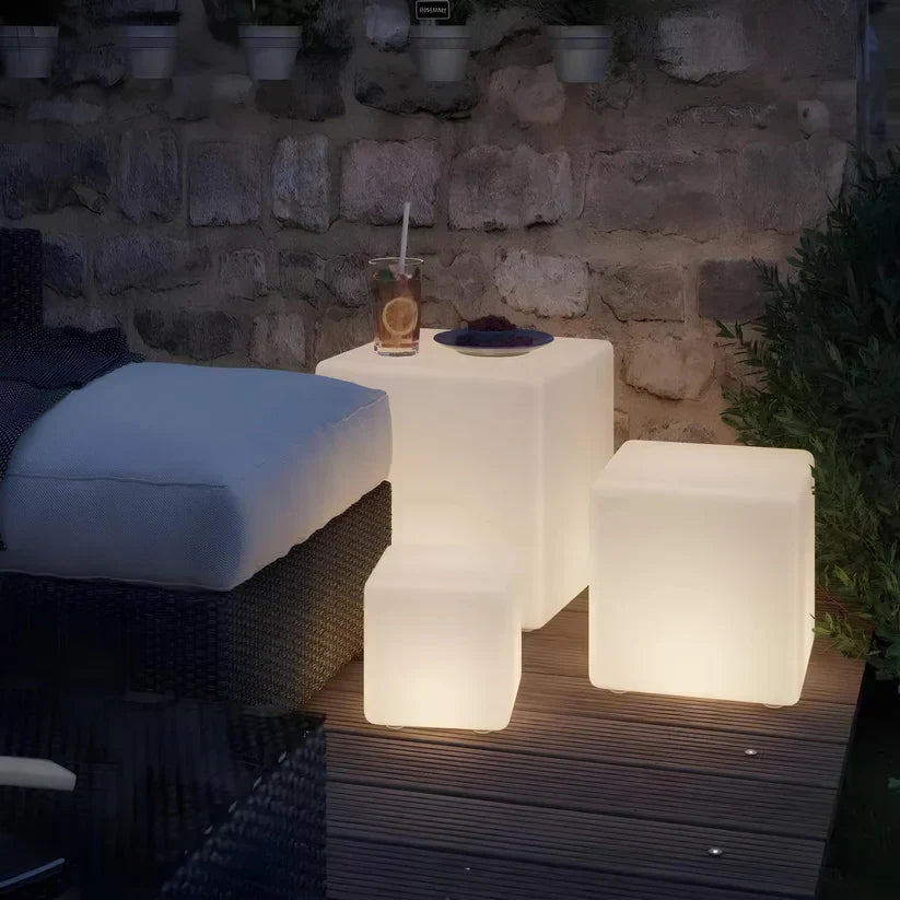 RadiantCube - Cubic Garden Light