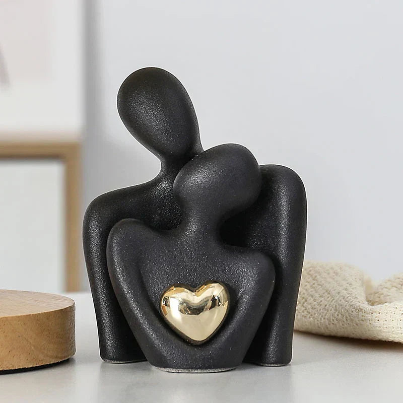 SculptedLove – Elegant Sculpture of Love